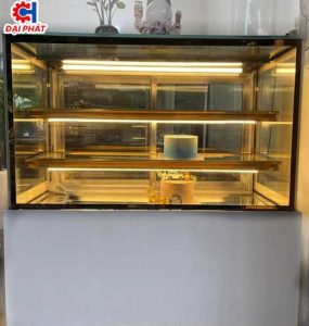Tủ trưng bày bánh kính vuông 3 tầng 1m8